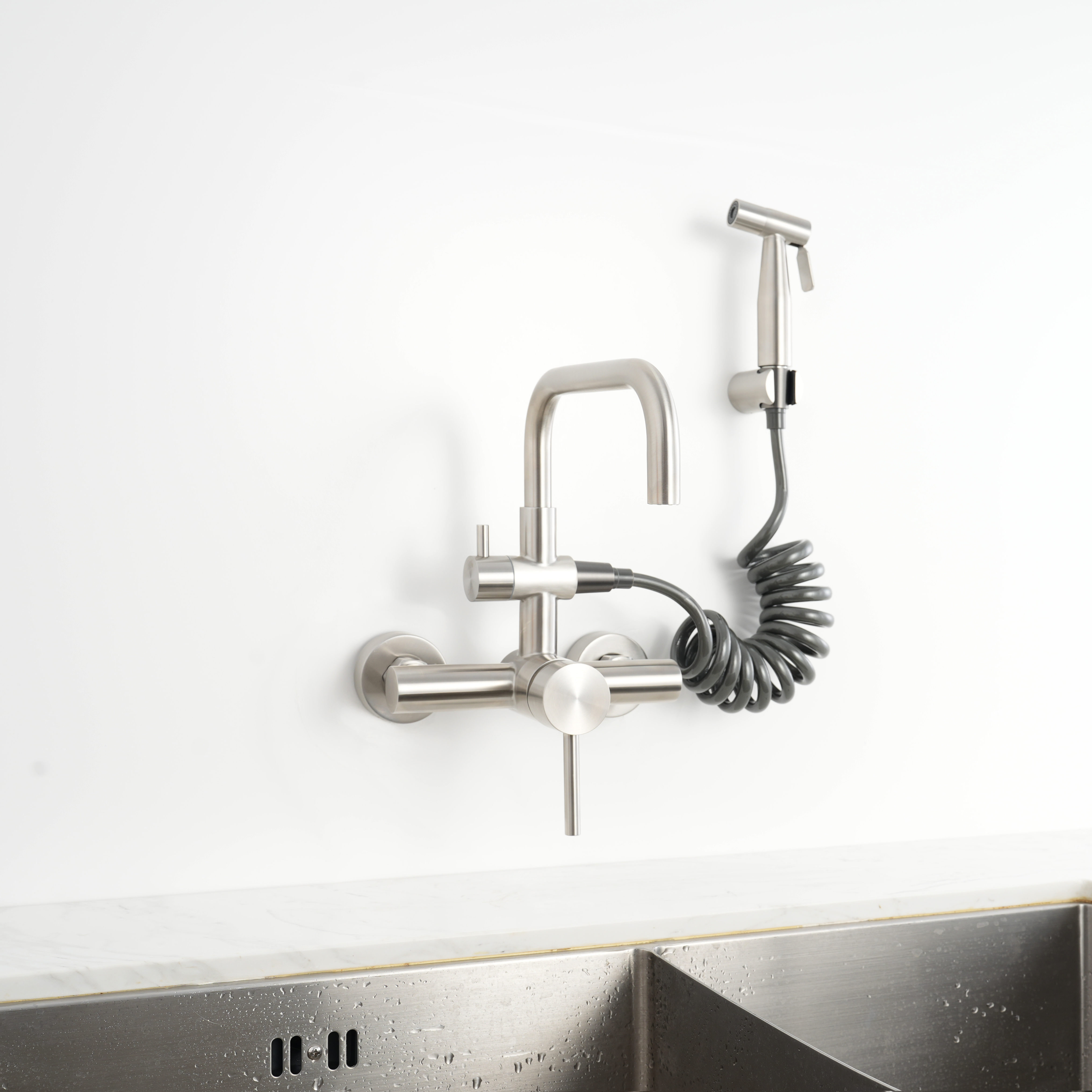 Lead-Free，Wall Mount Kitchen Faucet，304/316 Stainless